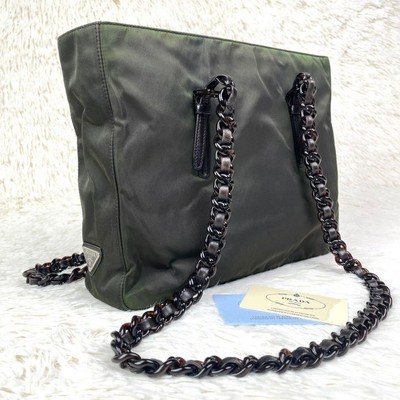 Rare sac bandoulière Prada chaîne triangle offres plaque différentes matières
