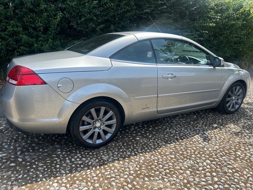 2010 Ford Focus CC 2.0 CC-2 2dr CONVERTIBLE Petrol Manual - Picture 6 of 9