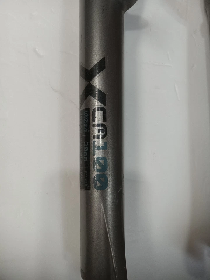 SR Suntour XCM100 Suspension Fork   Taperecd  Disc ThruAxle *USED * - Image 2 of 4