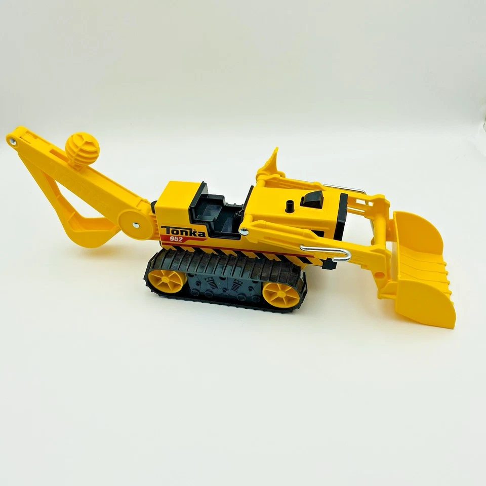 Tonka - Steel Classics Trencher 952 Yellow & Black - 2021 Hasbro Plastic & Metal - Image 3 of 4