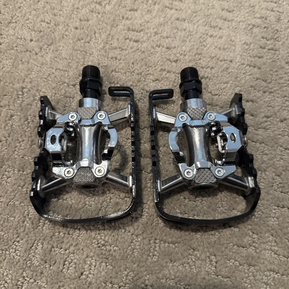 Pedales de bicicleta de metal SPD de doble cara en negro Foto 2 de 4