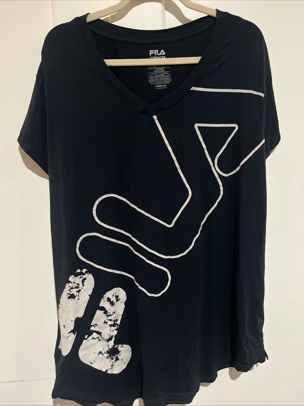 Fila Sleepwear Size Extra Large XL Dark Navy with FILA Writing On Front