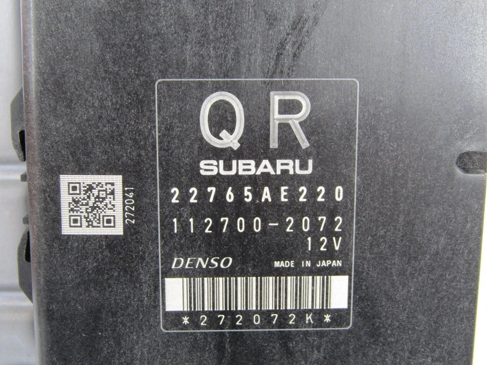 Módulo de control informático del motor Subaru Forester 2014 OEM ECM 22765AE220 Foto 2 de 4