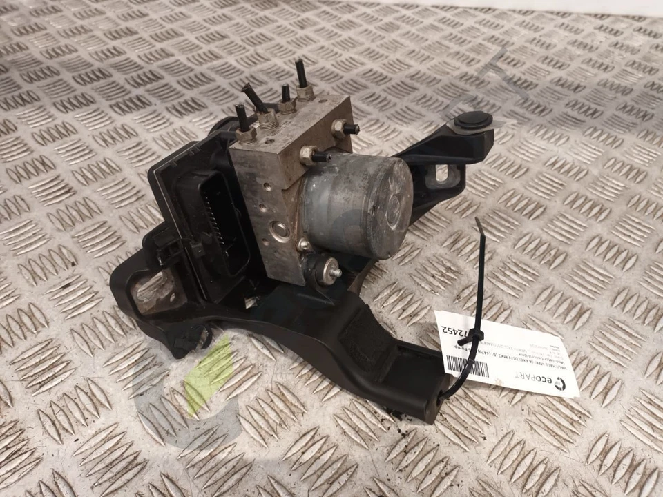 VAUXHALL MERIVA EXCLUSIV MK2 (B) (4470) ABS Pump Modulator Control Unit 13348789 - Image 3 of 4