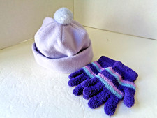 KID'S HAT 20 INCH CIRCUMFERENCE  GLOVES ONE SIZE FITS MOST 