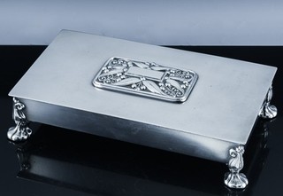 FINE RONSON MID CENTURY MODERN REPOUSSE SILVER PLATE CIGARETTE DESK JEWELERY BOX