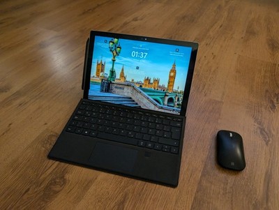 Surface Pro 7 | inkl. Surface Pen, Surface Mouse & Tastatur