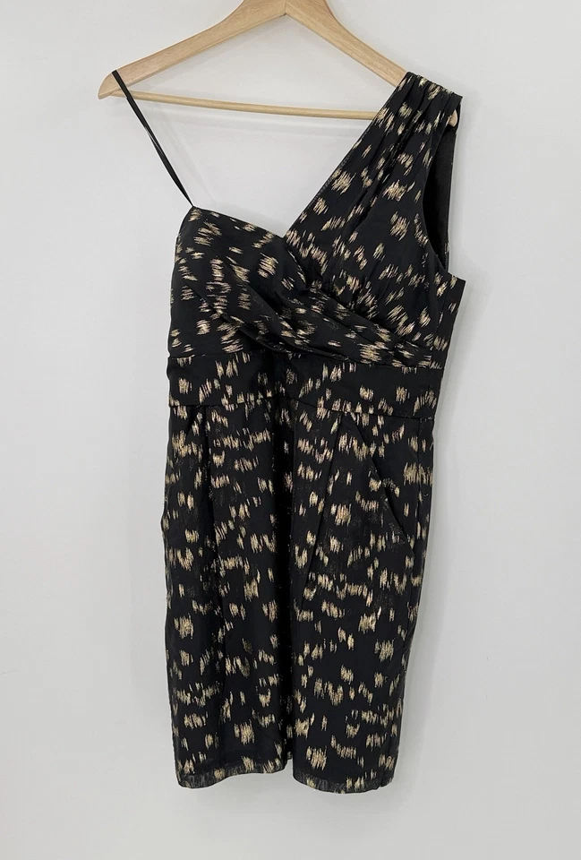 Vestido de coquetel BCBGeneration um ombro preto e dourado metálico tamanho 8 evento festa - Imagem 2 de 4