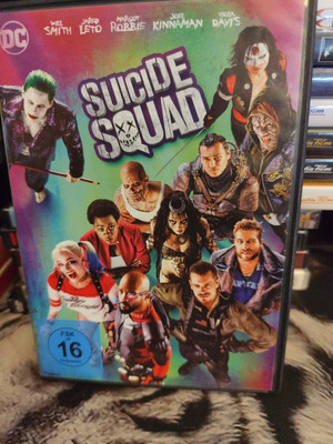 DVD - Suicide Squad - ( 12)