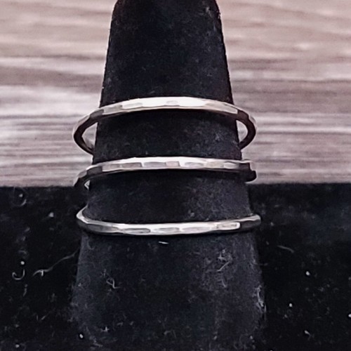 Gehämmerter Silber Stapelring Größe 7,5 Sterlingsilber