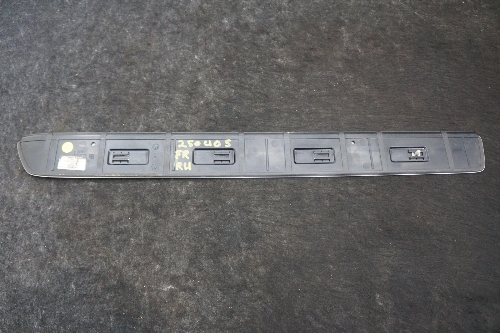 Front Right Door Sill Scuff Plate 51337200384 Rolls Royce Ghost Series I 2009-14