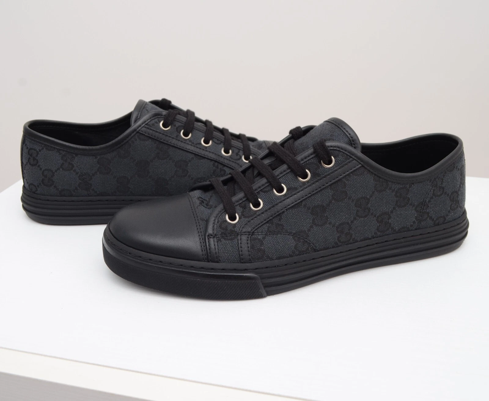 Baskets basses pour hommes Gucci GG en cuir toile taille UK 7,5 US 8,5 41,5