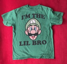 Boy's Short Sleeve Luigi "I'm The Lil Bro" Green Pullover T-Shirt Size: M