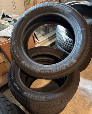 4 neue Sommerreifen der Marke Michelin Primacy 4. 