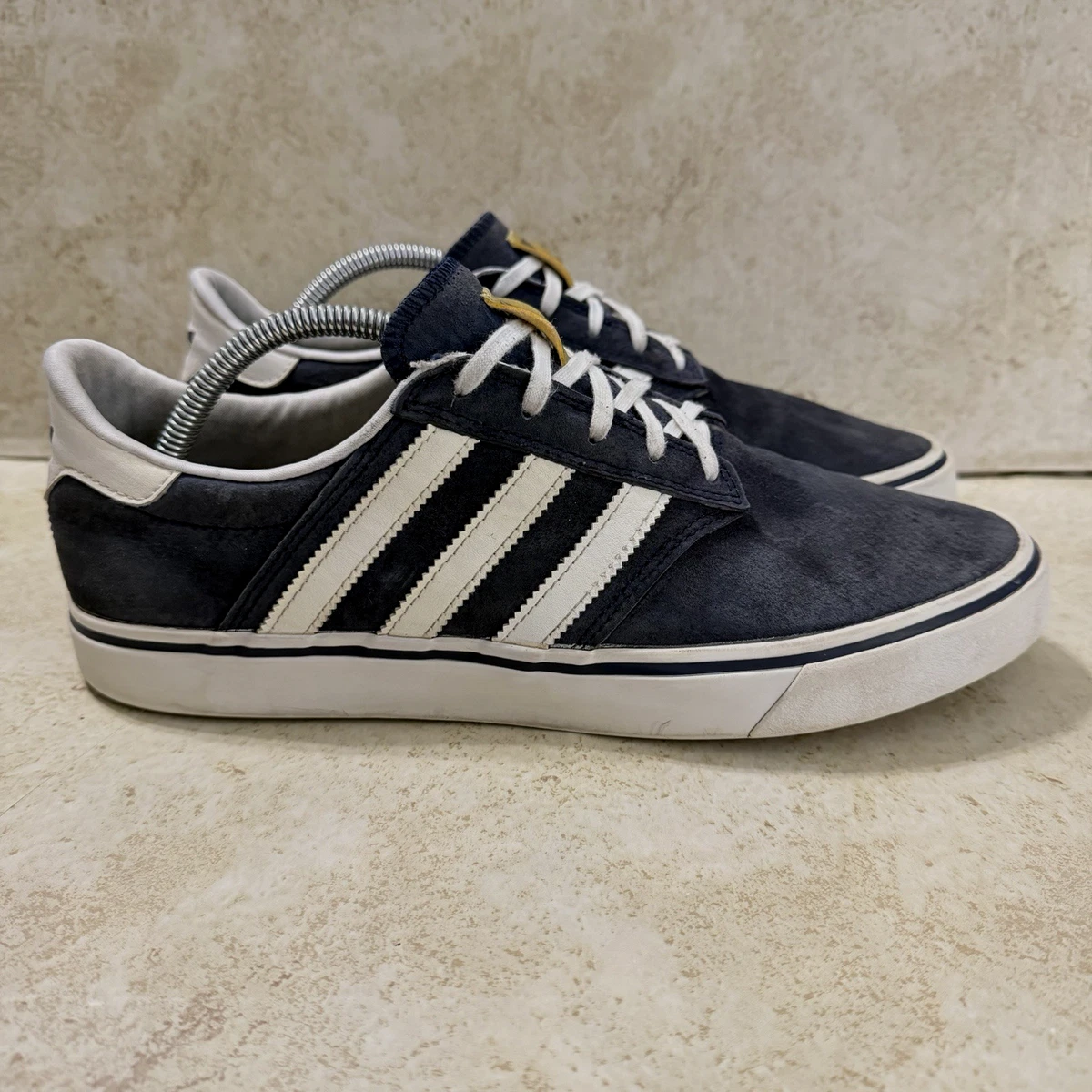 Adidas Seeley Black & White Men’s Sneakers with Green Laces - Size 10 Adidas Seeley Skate Shoe 9 (42) Like new | Mercari main image 4