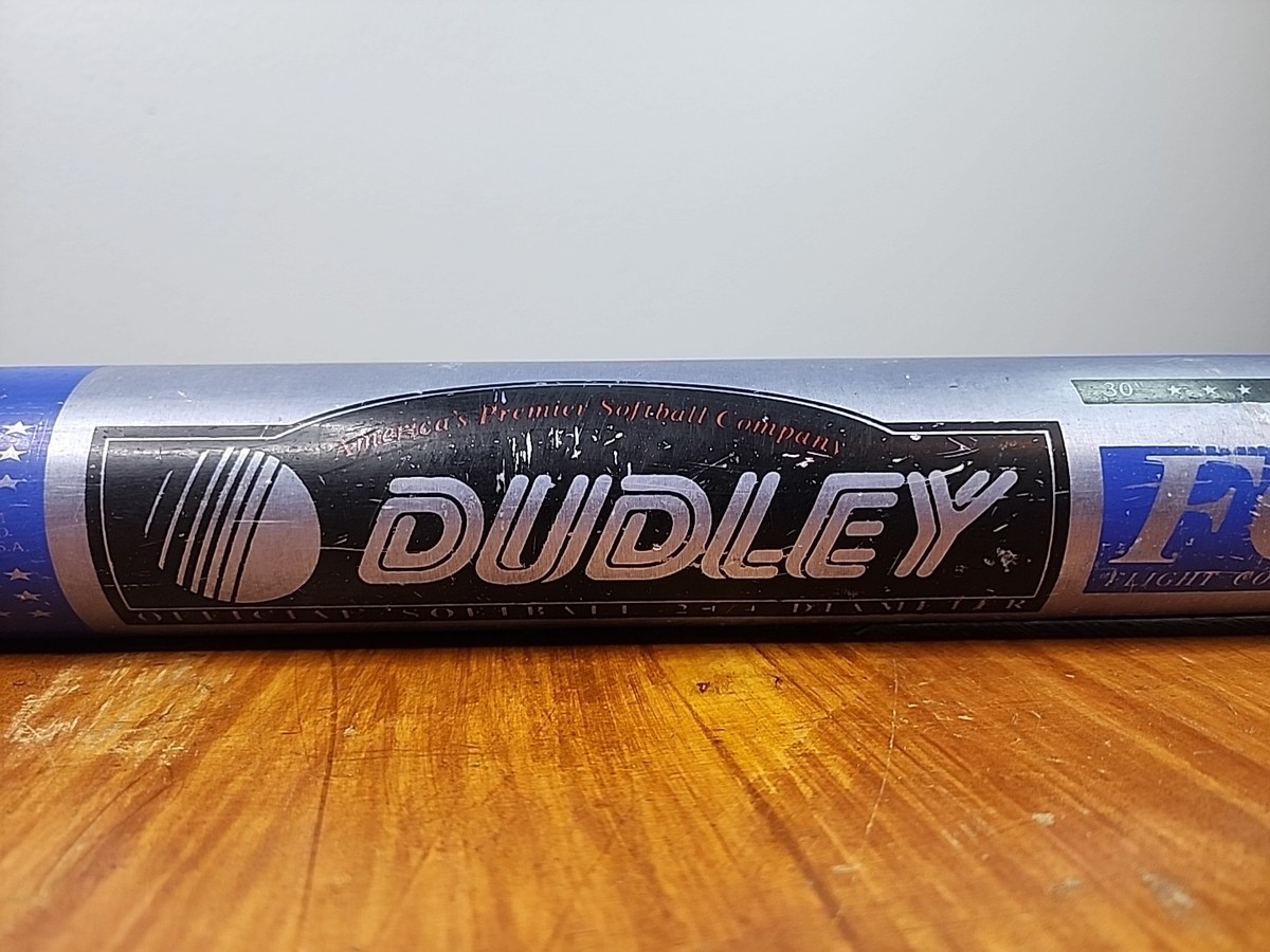 Batte De Softball Dudley Flight Control - 34" / 26 Oz - Diamètre 2.25" - Occasion