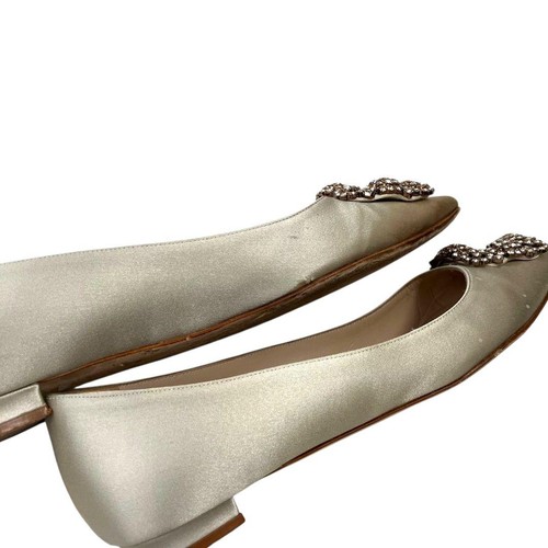 Manolo Blahnik Hangisi Flat Pumps Beige Gold Satin Jewel Buckle Shoes Size 37 - Picture 20 of 24