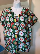 Serene Penguin/Snowmen Scrub Top in Size Medium Christmas Colorful Women's