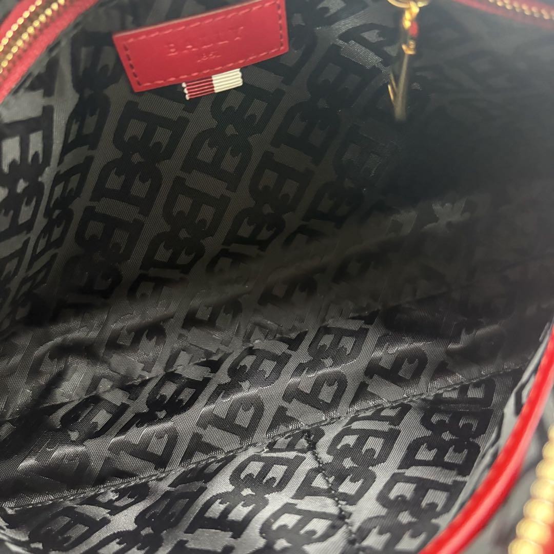 Current item Excellent condition Bally shoulder b… - image 9