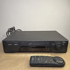 VTG Mitsubishi HS-U595 VHS VCR 4-Head Video Cassette Player Untested With Remote