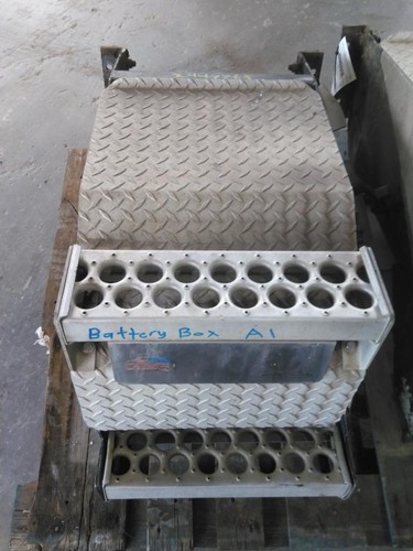 Replaces 2003 WESTERN STAR 4900 BATTERY BOX , MN