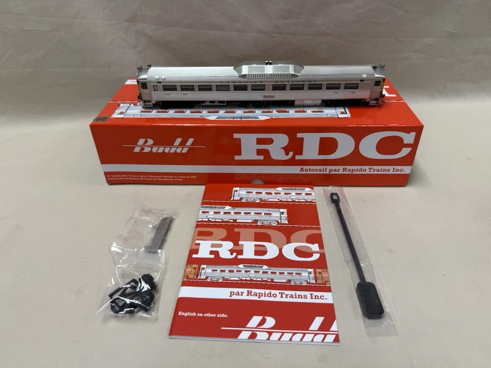 Rapido - HO - CN - Budd RDC-1 Rail Passenger Car #D100 DC/DCC/Sound -Train 16709 - Image 2 of 4