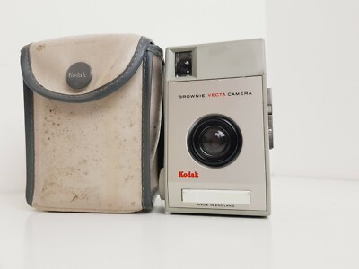 VINTAGE KODAK BROWNIE VECTA 127 FILM CAMERA WITH CASE