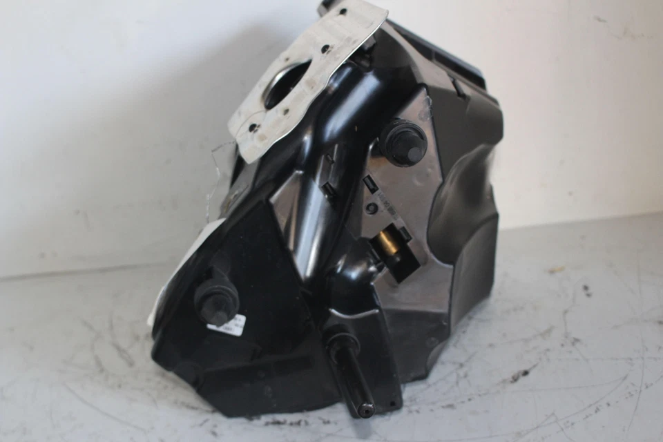 Purificador de aire AUDI ALLROAD QUATTRO 17 Foto 2 de 4