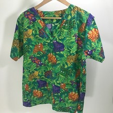 Cottonality Natural Comfort Womens Scrub Top Multi Color Frogs In Nature Scenery