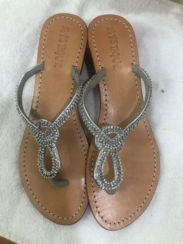 NUEVO SIN CAJA MYSTIQUE CRYTAL TANGA CUÑA SANDALIA TALLA 8 (san100 Foto 3 de 4