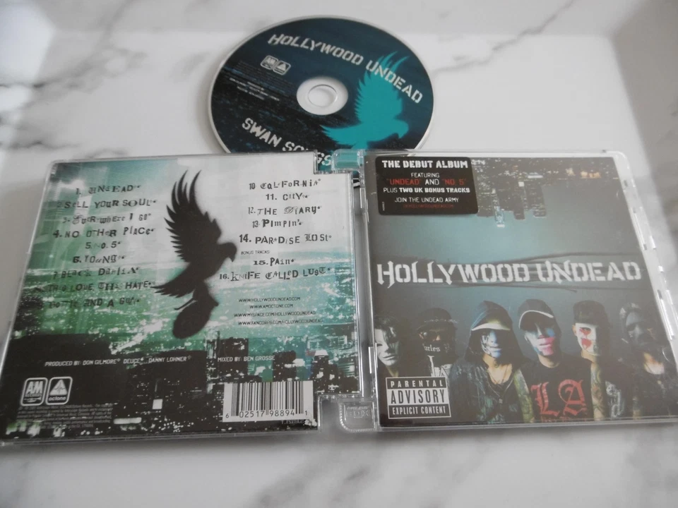 Hollywood Undead Swan Songs CD 2009 Studioalbum Very Good VG - Bild 1 von 1