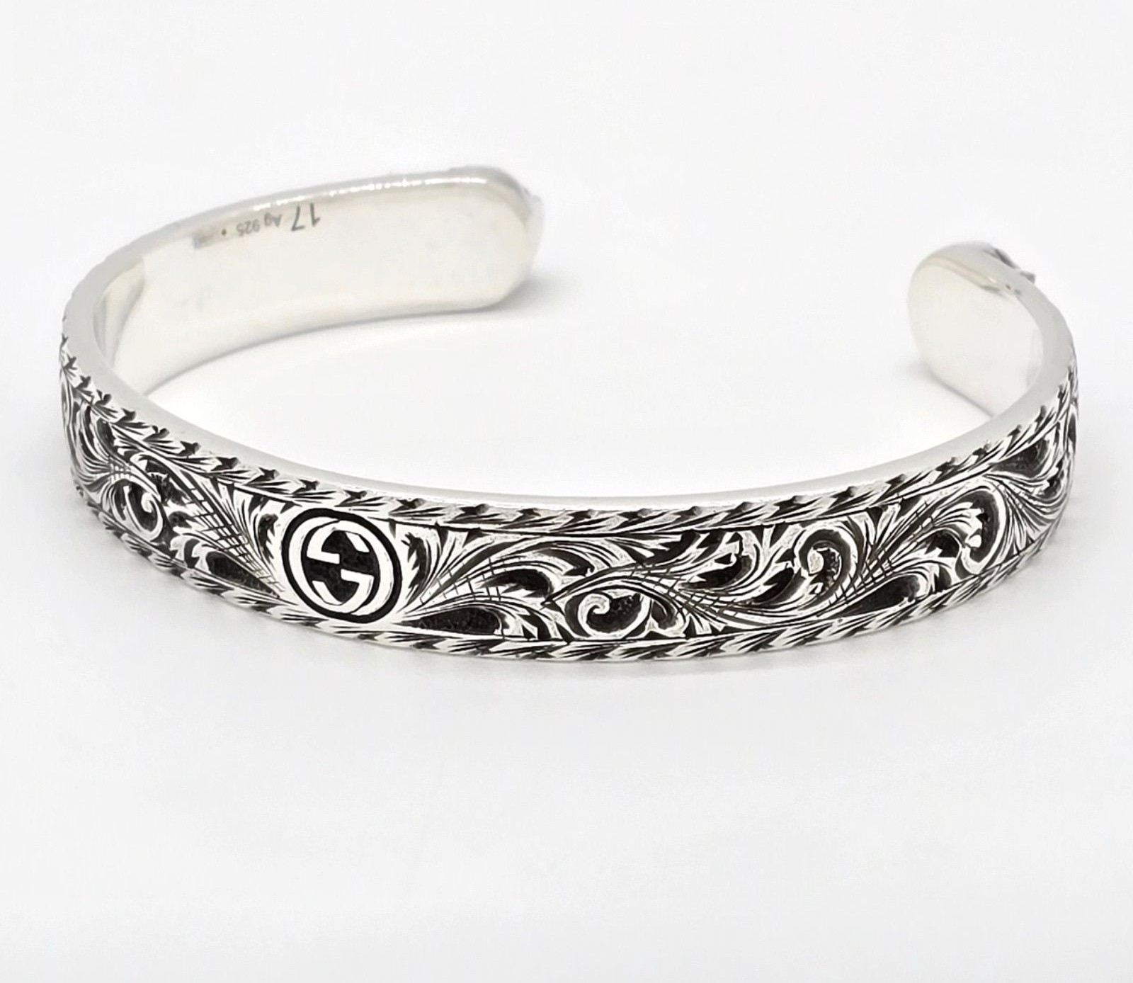 GUCCI Interlocking G Cat Head Bangle Bracelet 6.5… - image 1