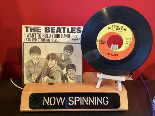 The Beatles - I Want To Hold Your Hand / I Saw Her Standing There (45 rpm) VG+