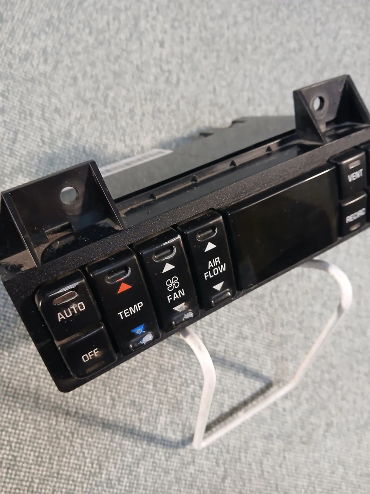 BUICK PARK AVE LESABRE RIVIERA HVAC UNIDADE DE CONTROLE CLIMÁTICO 16214484 95-99 BOM - Imagem 3 de 4