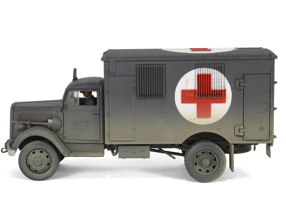 2023 Opel Blitz Kfz.305 Ambulance Diecast Model - German Army, 1/32 Scale, We... - Image 3 of 4
