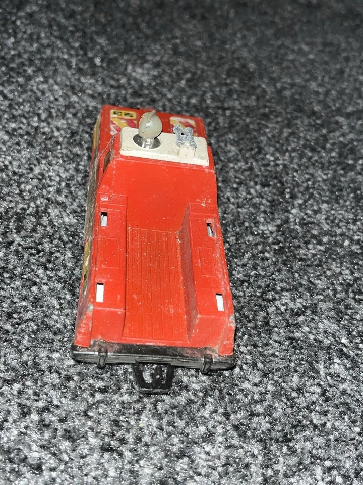 Matchbox Super Kings Plymouth Trail Duster KEmergency Rescue 1978 de colección #211 Foto 3 de 4