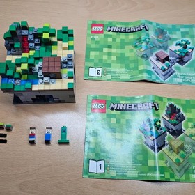 LEGO Minecraft 21102 Micro World - Discontinued Collectible Official