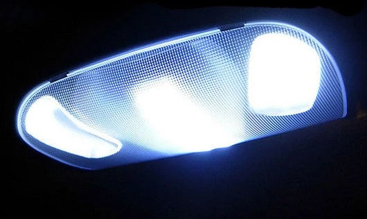 Ford F-150 1997-2003 / 1999-2010 Ford Super Duty Kit de repuesto de luces LED domo Foto 4 de 4