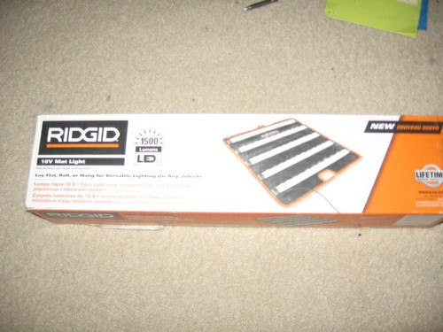 Ridgid 18V Mat Light 1500 LED Lumens with USB - R8694520B - Tool Only NEW