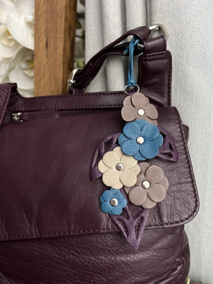 Debenhams Collection Leather Crossbody Bag Shoulder bag - Image 3 of 4