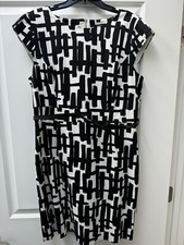 Tahari Arthur Levine Dress Black/White Geometric Belted Women’s Size 16