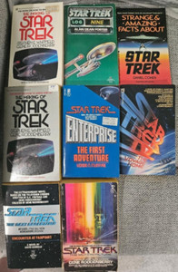 STAR TREK Paper Back books Lot (8)