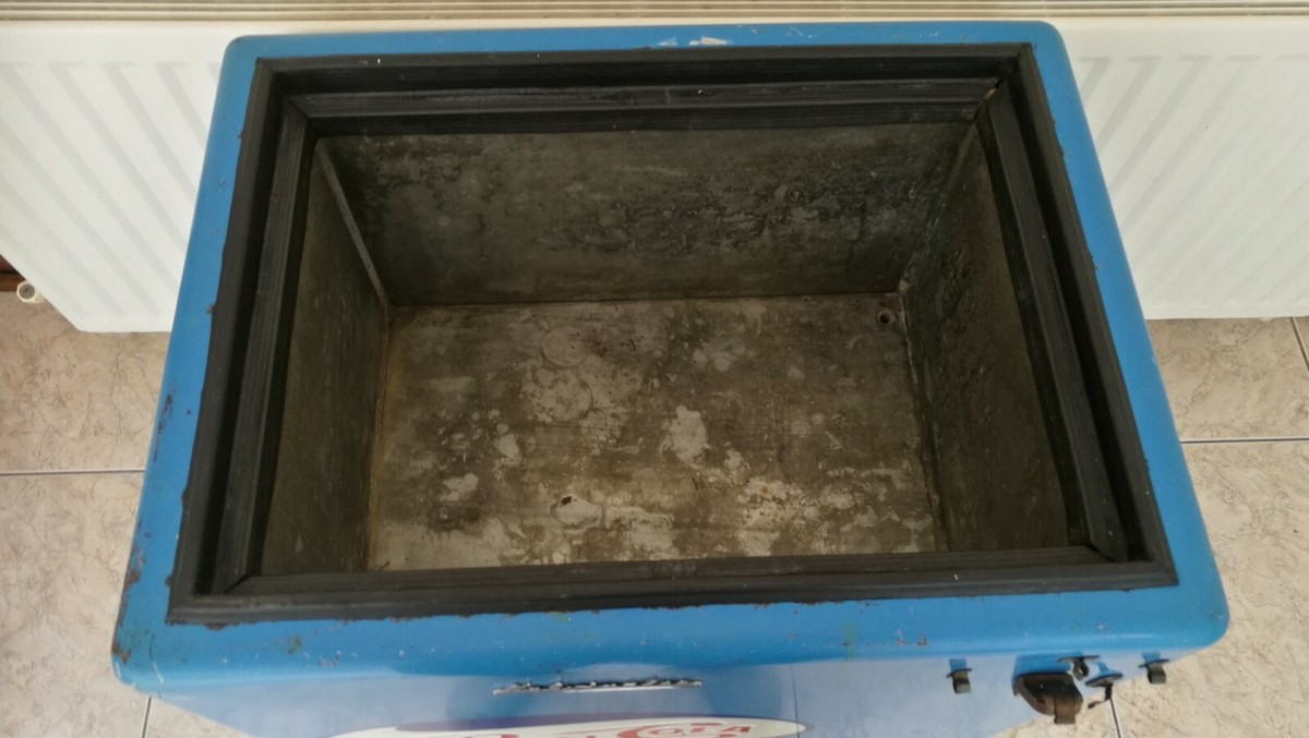 Original early 1950's or late 40's Pepsi Cola Cooler Kelvinator