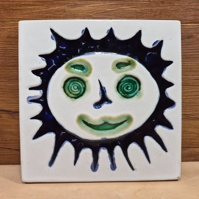 Vintage Bennington Vermont Potters Blue Sun Face Tile Trivet Wall Decor #1532