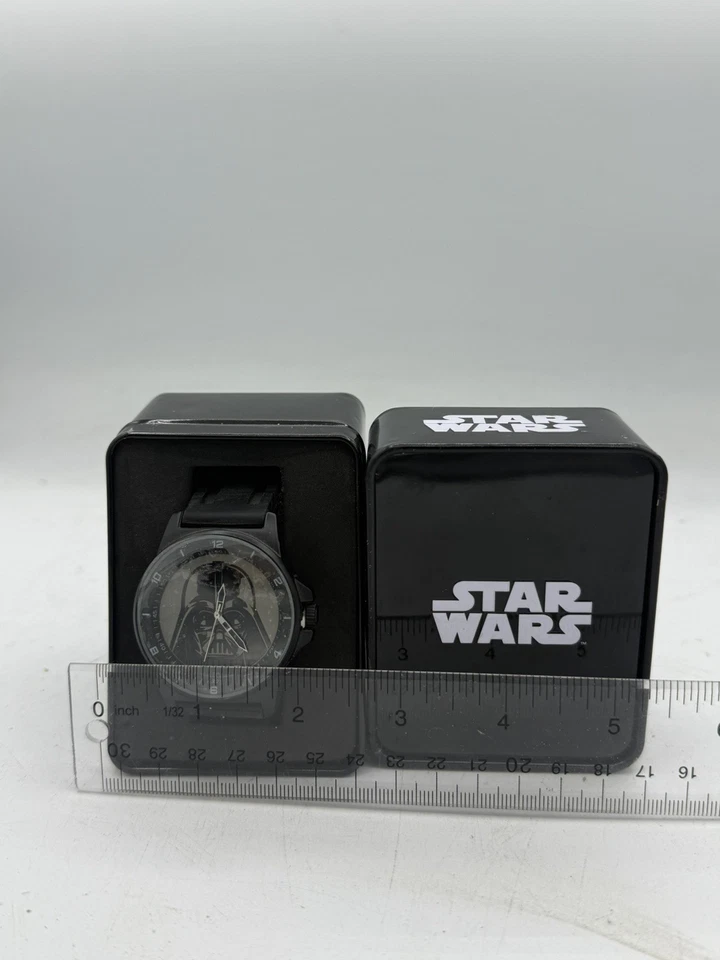 Relógio masculino Star Wars Darth Vader Accutime DAR1011 funciona - Imagem 2 de 3