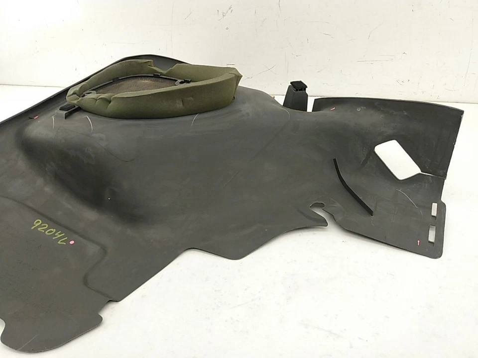 Tapicería de cuarto trasero izquierdo gris para conductor Chevrolet Camaro 1993-2002 93 94 95 Foto 3 de 4