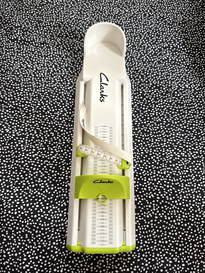 Clarks Junior Foot Measuring Gauge Green/White (Size 10 Junior - 10 Adult) - Image 2 of 4