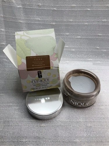 Clinique Blended Face Powder ~05 Transparency 5 (D)~ Full Size [BNIB Sealed] - Picture 1 of 10