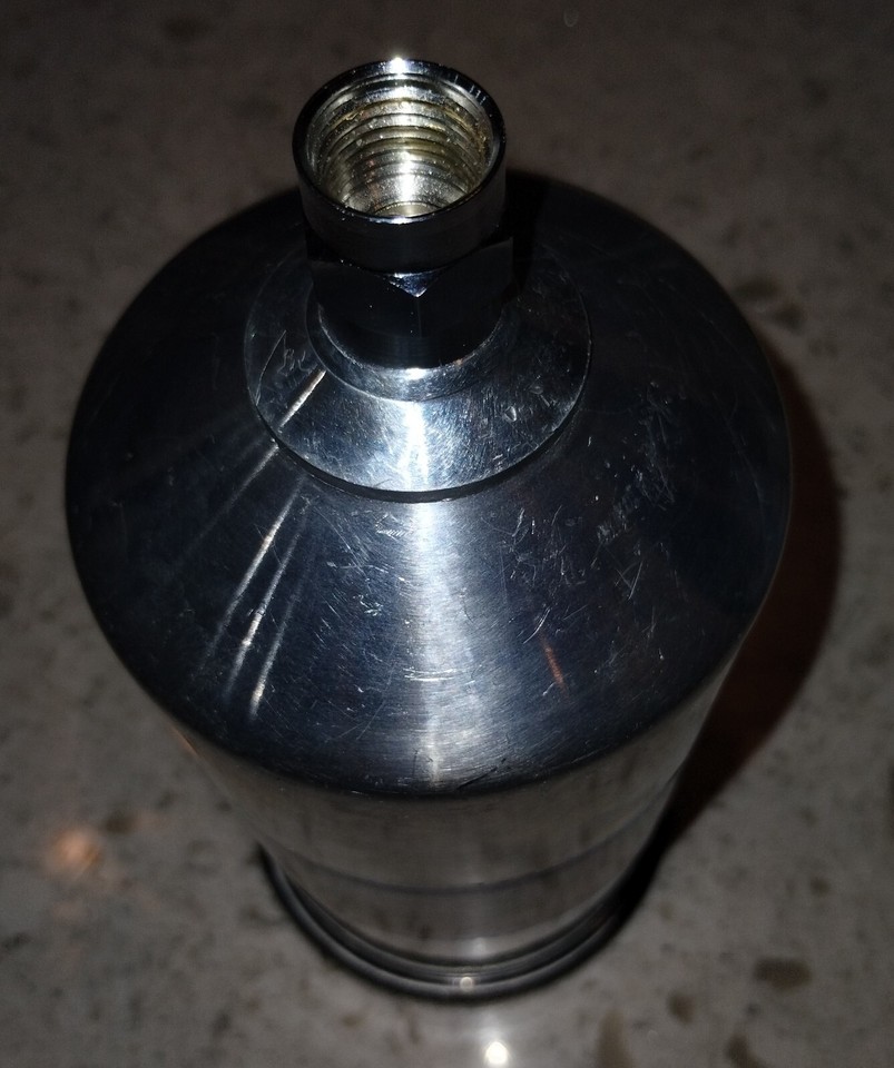 1 liter (33 oz) aluminum metal gravity feed paint cup for HVLP sprayer