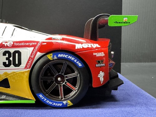 Ferrari 296 GT3 Winner 24h Nürburgring 2023 1/18 Model by Looksmart w/ Case - Picture 5 of 10